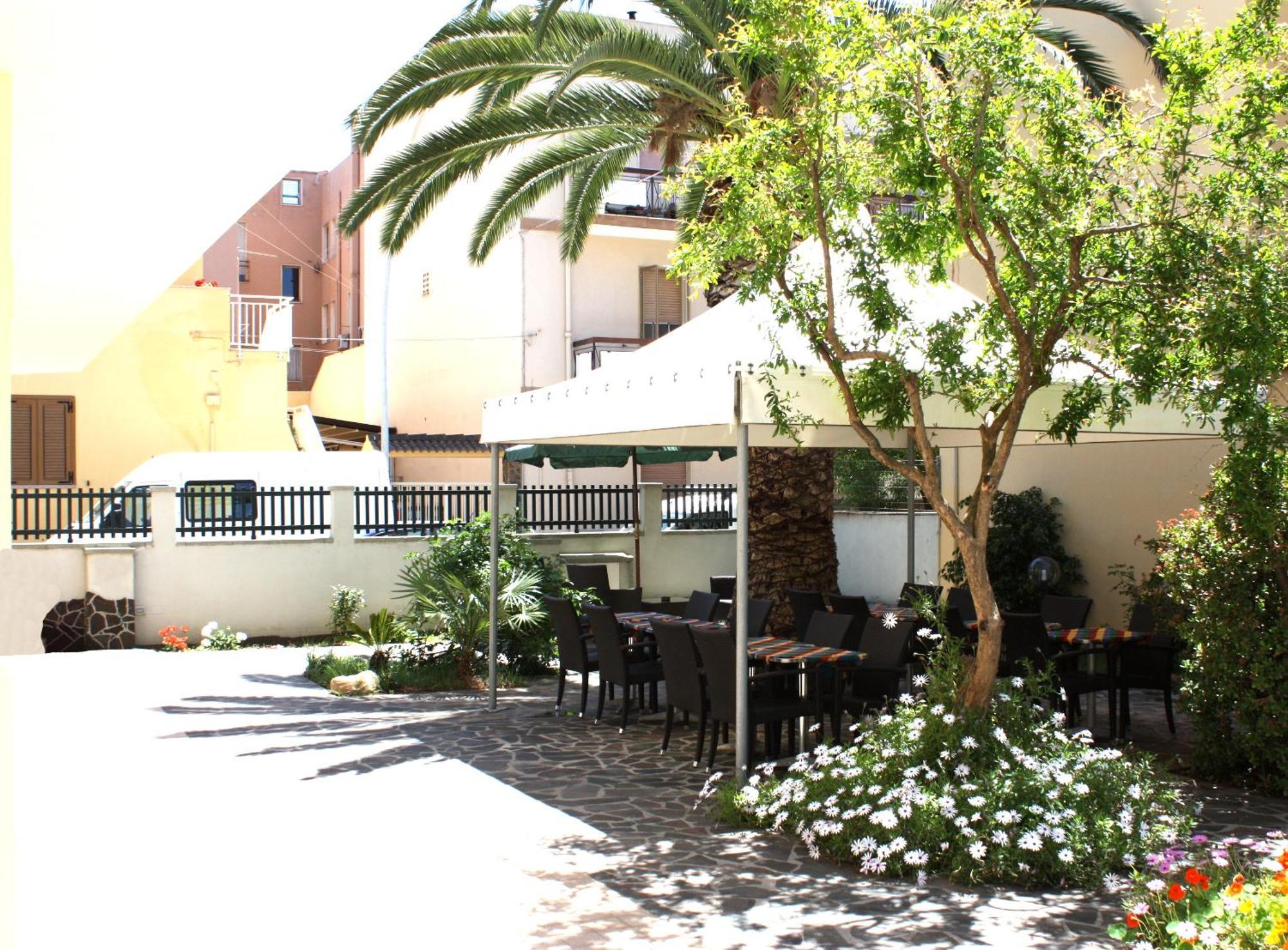 Hotel Alguer Exterior photo
