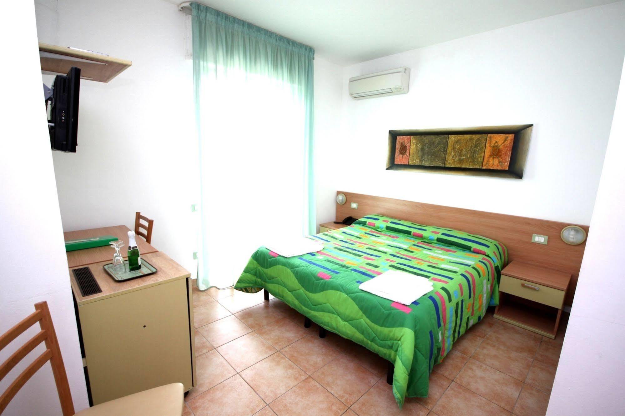 Hotel Alguer Exterior photo