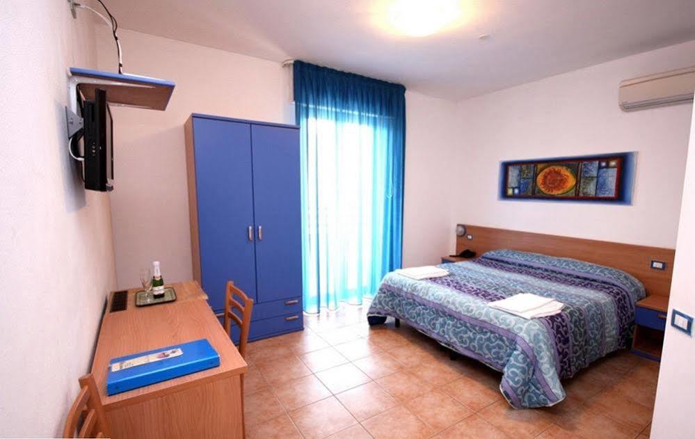 Hotel Alguer Exterior photo